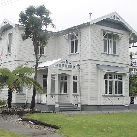 Wayne'S World Westport Hostel Ngoại thất bức ảnh
